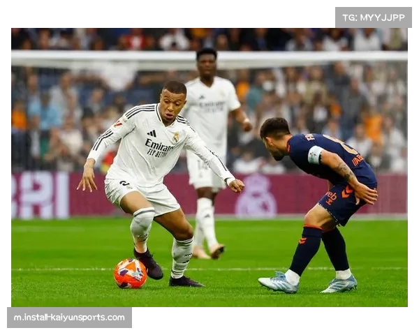 姆巴佩以22球领跑射手榜 关键绝杀展现巨星价值